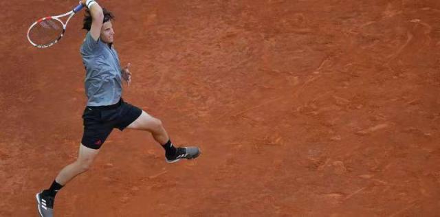 体育平台-张奔斗：终于回来了，蒂姆仍旧是一条好汉