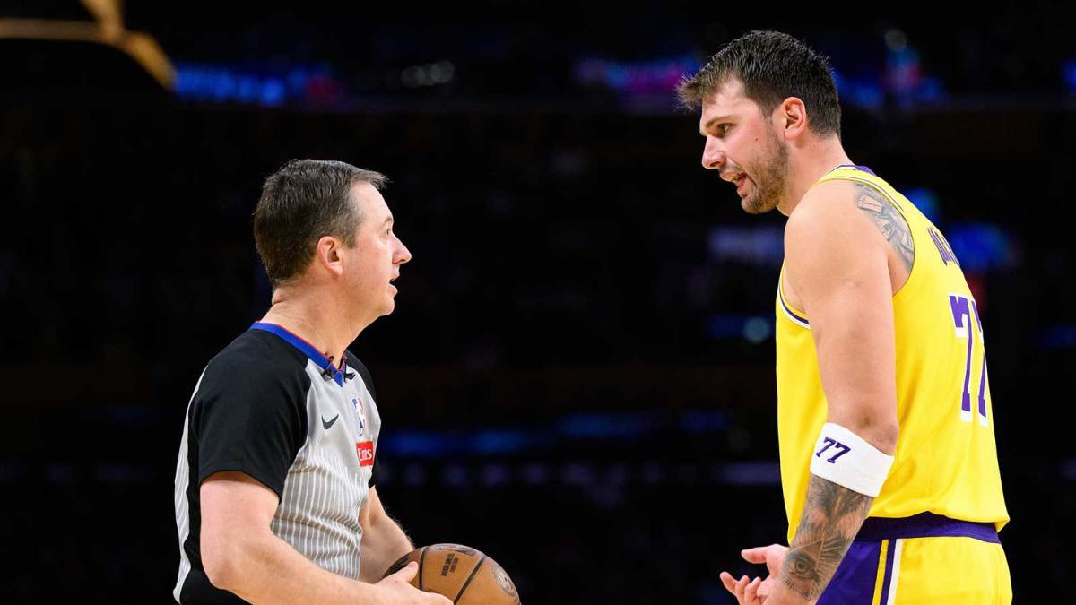 乐鱼app-起鸡皮疙瘩了，湖人队东契奇在史诗般战胜掘金队后被现场球迷感动